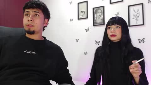 Snapshot of coupsextop chatting on 12/28/24, 04:41 Juli and Liam online show from 12/28/24, 04:41