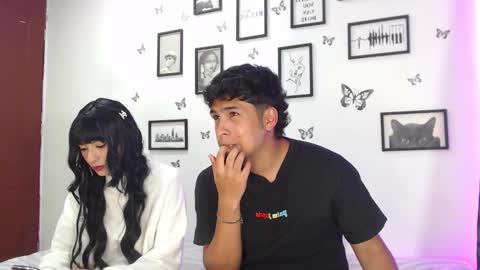 Snapshot of coupsextop chatting on 01/26/25, 08:14 Juli and Liam online show from 01/26/25, 08:14