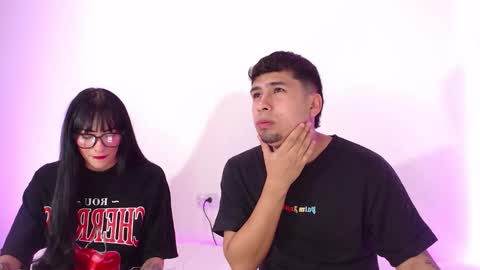 Snapshot of coupsextop chatting on 10/13/25, 04:34 Juli and Liam online show from 10/13/25, 04:34