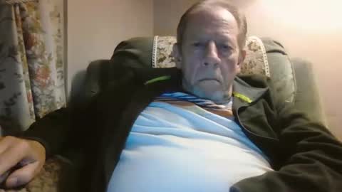 Snapshot of courieral1 chatting on 09/18/25, 11:29 courieral1 online show from 09/18/25, 11:29