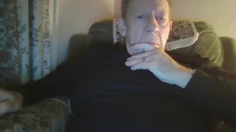 Snapshot of courieral1 chatting on 10/13/25, 05:29 courieral1 online show from 10/13/25, 05:29