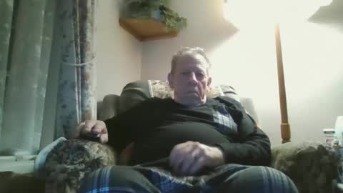 Snapshot of courieral1 chatting on 10/18/25, 05:32 courieral1 online show from 10/18/25, 05:32