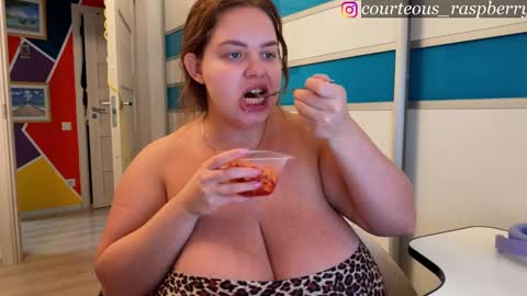 Rose Roys my  online show from 11/19/25, 01:11