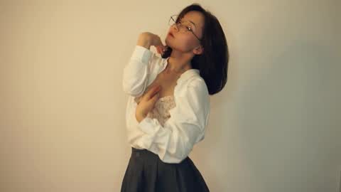 Snapshot of coventinaashfield chatting on 02/17/25, 01:21 Yui online show from 02/17/25, 01:21