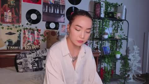 Yuna online show from 11/08/25, 08:29