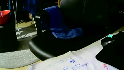 coyote017 online show from 02/04/25, 07:40