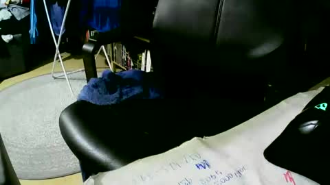 coyote017 online show from 02/04/25, 01:06