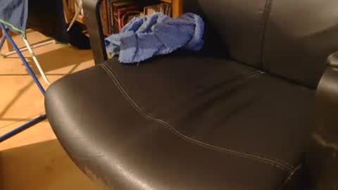 coyote017 online show from 04/16/26, 06:19