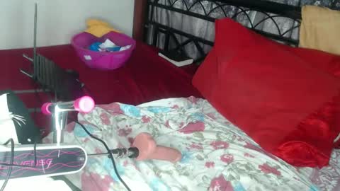 Erykah online show from 05/06/26, 10:37