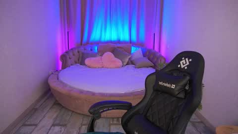 cozymell online show from 11/27/25, 02:52