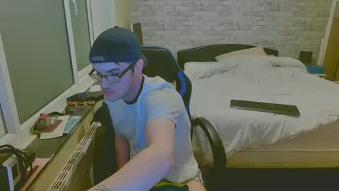 Cre8 craigy1605 TikTok craig..gray online show from 03/03/25, 10:42