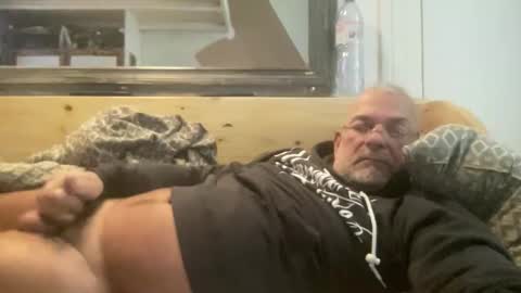 crapaud75018 online show from 10/13/25, 07:30