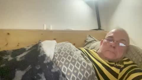 crapaud75018paris online show from 04/24/26, 07:49