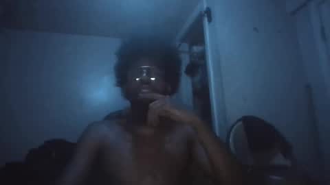 Snapshot of craze320084 chatting on 01/22/25, 04:44 craze320084 online show from 01/22/25, 04:44