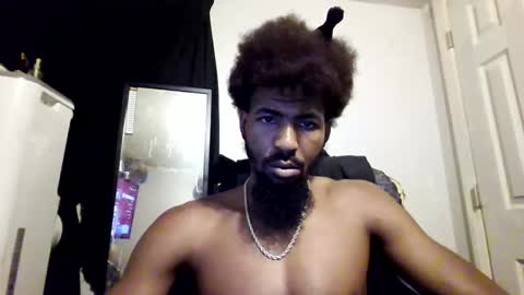 Snapshot of craze320084 chatting on 09/18/25, 05:15 craze320084 online show from 09/18/25, 05:15