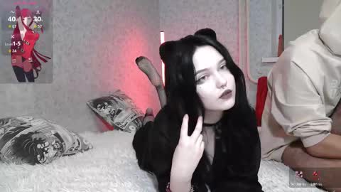 Snapshot of crazy1pussy chatting on 09/18/25, 02:41 Lina online show from 09/18/25, 02:41