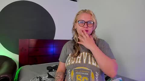 Lexie  Rose  online show from 12/20/24, 01:33