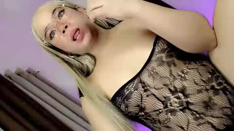 Hot Ayisha online show from 02/23/26, 08:06
