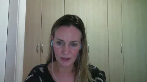 Anny online show from 02/27/25, 10:42