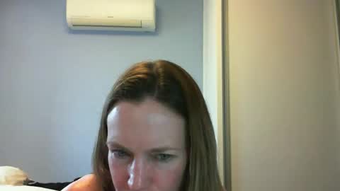 Anny online show from 09/21/25, 06:42