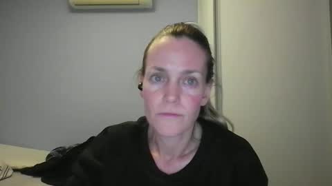 Anny online show from 11/15/25, 12:19