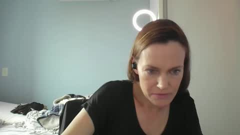 Anny online show from 12/19/25, 12:34