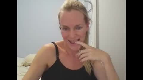 Anny online show from 02/18/26, 12:28