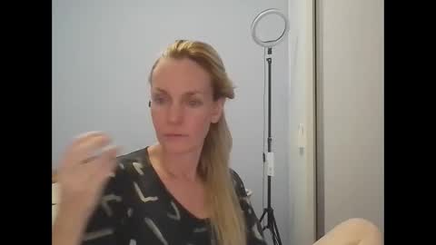 Anny online show from 04/04/26, 12:31