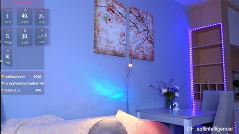 Valeri  Val    online show from 10/27/25, 06:01