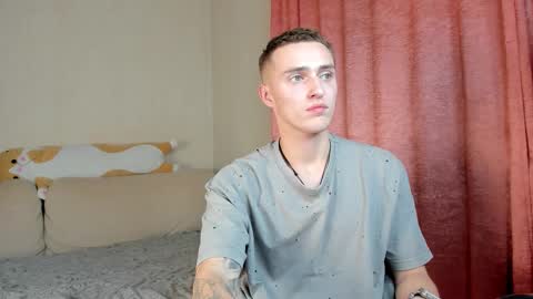 Alex online show from 10/28/25, 06:21