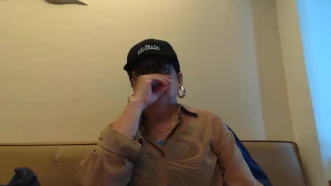 Kelly   online show from 04/28/26, 09:03