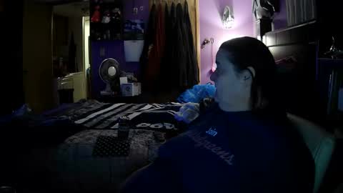 crazygirl802 online show from 12/20/25, 10:17