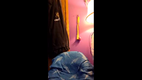 crazygirl802 online show from 04/19/26, 10:23