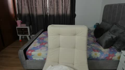 LAURA online show from 02/15/26, 08:16