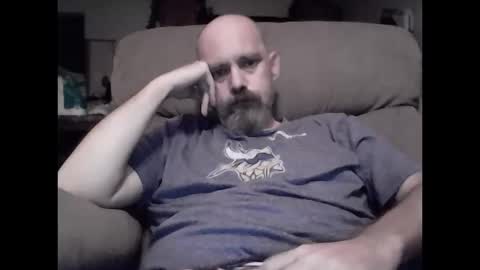 Snapshot of crazyheratic8 chatting on 10/14/25, 12:22 crazyheratic8 online show from 10/14/25, 12:22