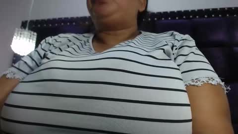 diosalinda online show from 10/29/25, 07:15