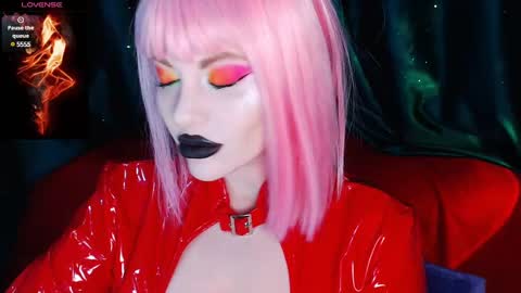 Snapshot of crazypinkyball chatting on 12/18/24, 03:11 Roxy online show from 12/18/24, 03:11