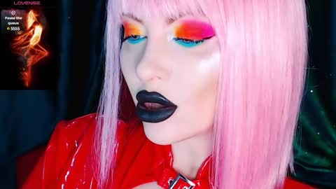 Snapshot of crazypinkyball chatting on 01/09/25, 12:41 Roxy online show from 01/09/25, 12:41