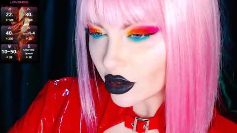 Snapshot of crazypinkyball chatting on 01/23/25, 01:45 Roxy online show from 01/23/25, 01:45