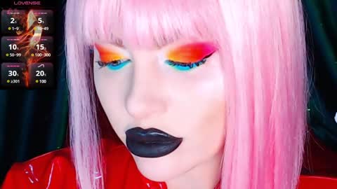 Snapshot of crazypinkyball chatting on 02/07/25, 02:15 Roxy online show from 02/07/25, 02:15