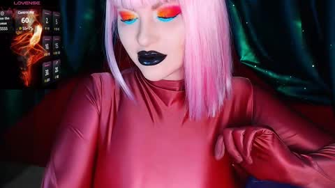 Snapshot of crazypinkyball chatting on 02/18/25, 01:11 Roxy online show from 02/18/25, 01:11