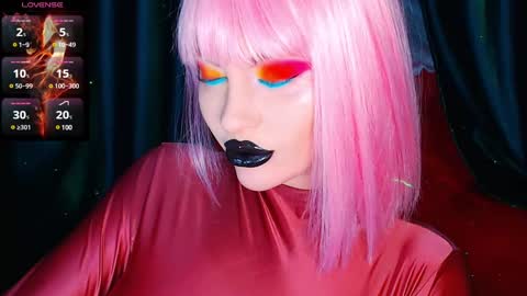 Snapshot of crazypinkyball chatting on 03/08/25, 01:36 Roxy online show from 03/08/25, 01:36