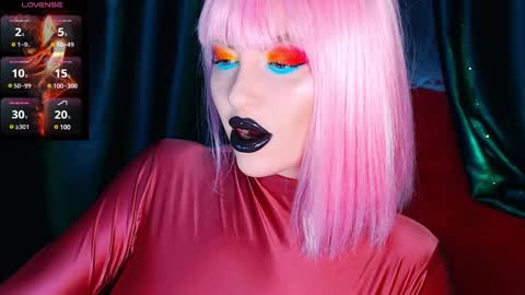 Snapshot of crazypinkyball chatting on 03/10/25, 01:54 Roxy online show from 03/10/25, 01:54