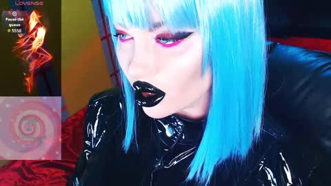 Roxy online show from 04/15/26, 09:16