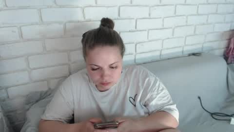 Snapshot of crazyy_girl_ chatting on 05/03/26, 02:45 Crazyy Girl online show from 05/03/26, 02:45