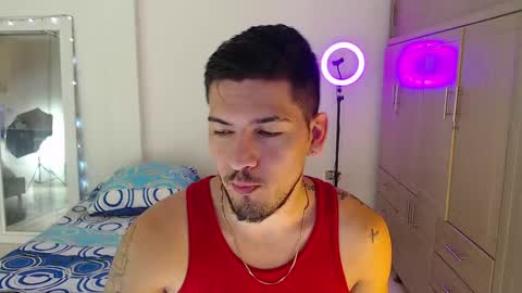 Snapshot of crazyybull chatting on 10/09/25, 04:21 Bull online show from 10/09/25, 04:21