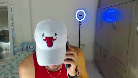 Snapshot of crazyybull chatting on 10/14/25, 03:51 Bull online show from 10/14/25, 03:51