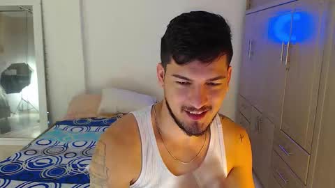 Snapshot of crazyybull chatting on 10/21/25, 04:57 Bull online show from 10/21/25, 04:57