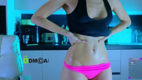 Snapshot of crazzy_cherry chatting on 05/10/26, 10:20 crazzy cherry online show from 05/10/26, 10:20