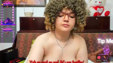 Snapshot of crazzy_pussy chatting on 04/27/26, 10:46 Ana online show from 04/27/26, 10:46